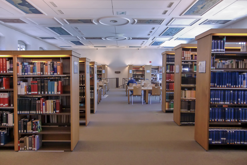 Lernplätze Bibliothek Lesesaal