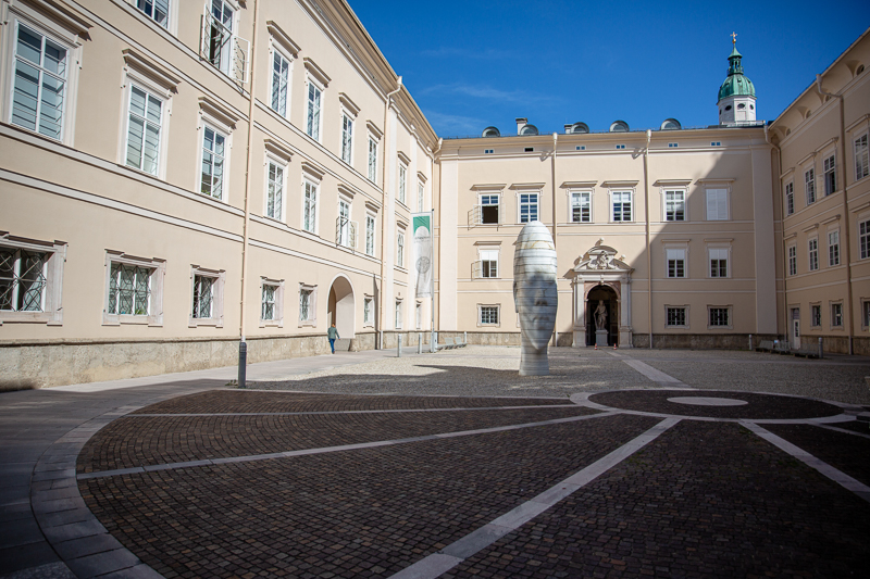 Studieren. Juridische Fakultät in Salzburg von außen 