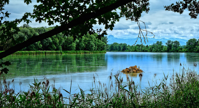 Flusslandschaft © flickr Lizenz: creative commons.org