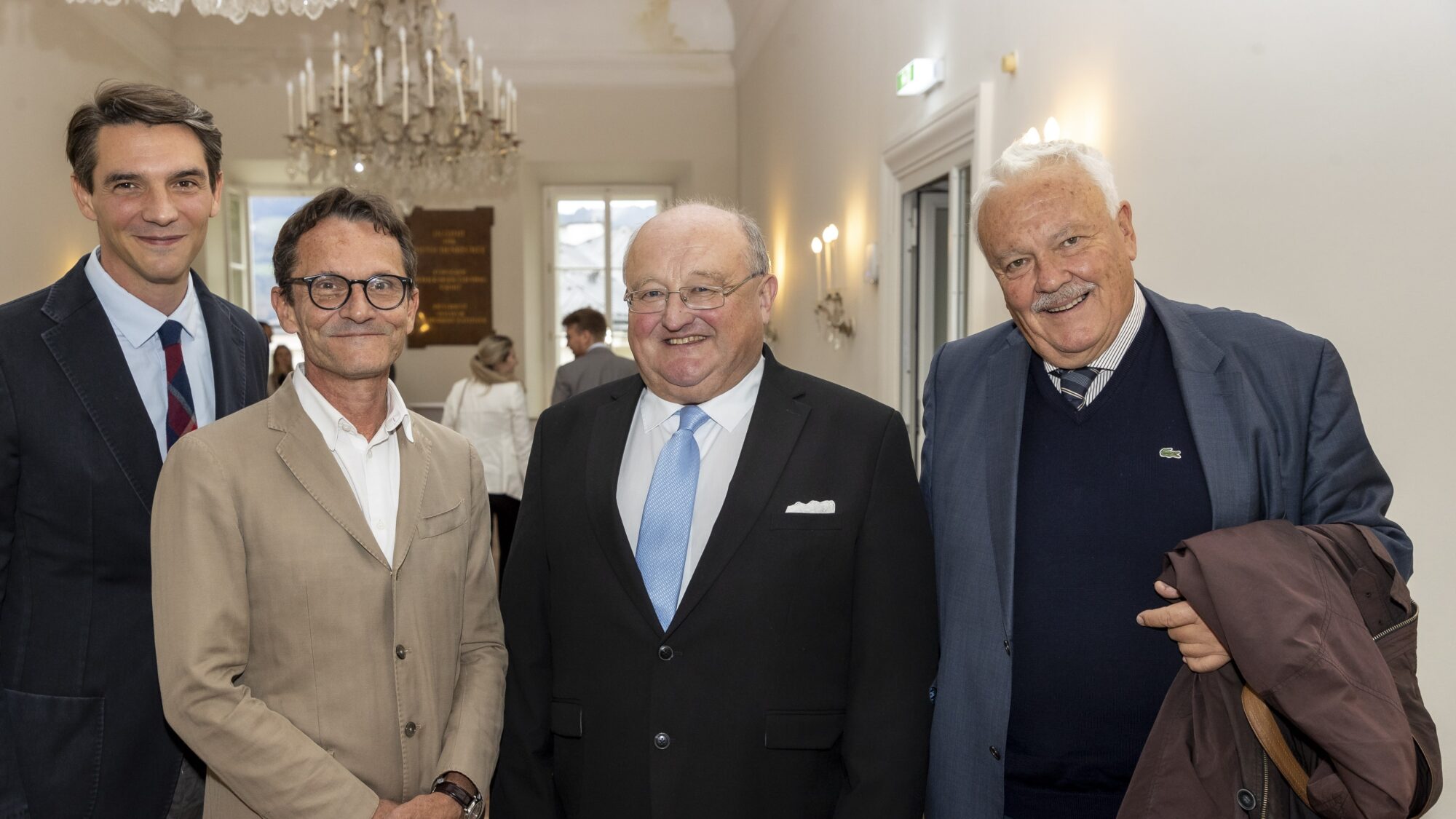 Foto v.l.n.r.: Vizerektor Elias Felten, Rektor Bernhard Fügenschuh, Professor Kurt Schmoller und Dekan Michael Rainer | © Kolarik