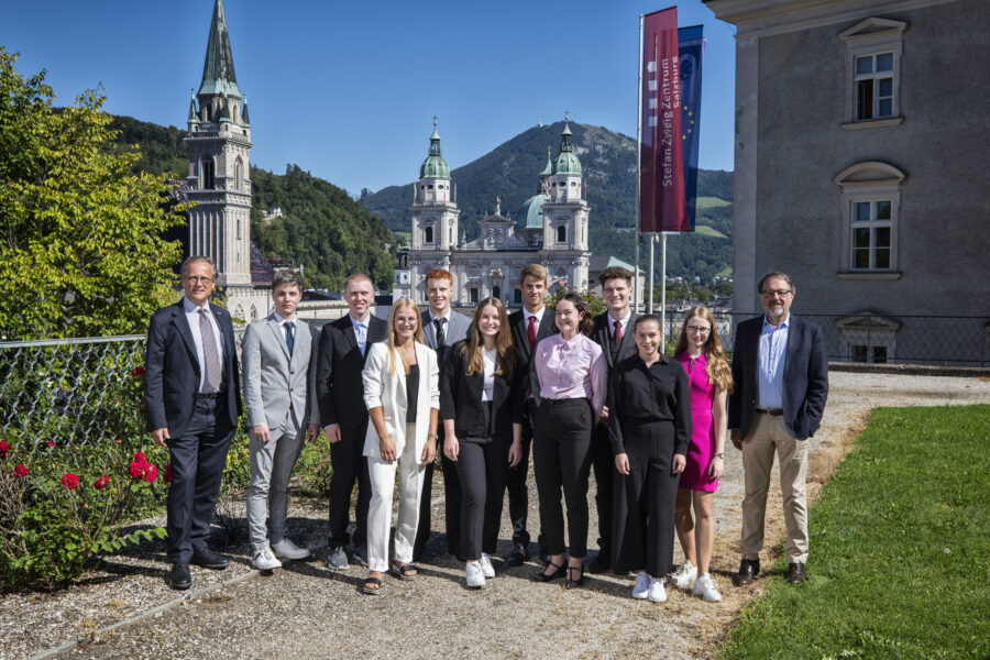 10 PreiträgerInnen mit Rektor & Laudatoren